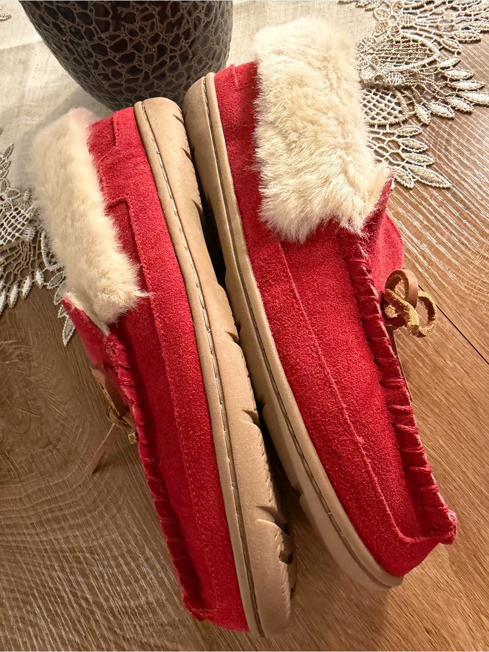 Women’s Coldwater Creek Red Suede Moc Loafers Fuzzy Lined 9M EUC Walk with Me - Picture 4 of 10